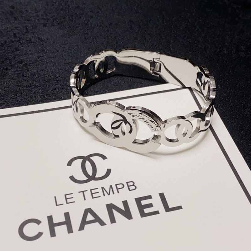 Ch**el bracelets